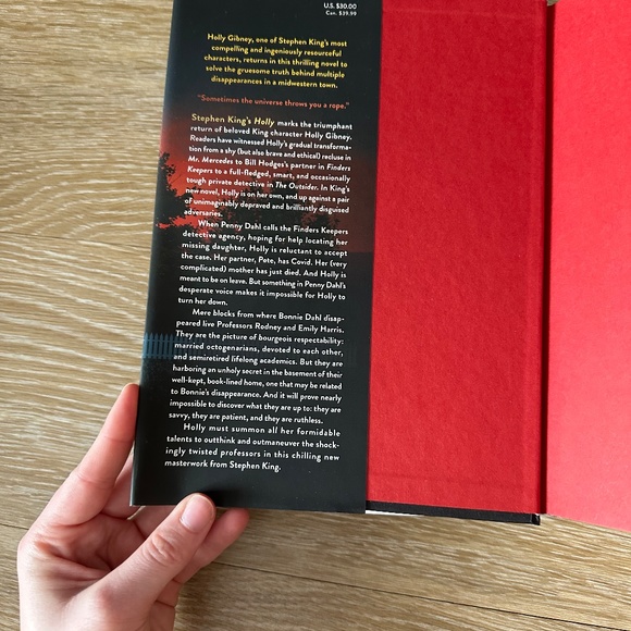 Holly by Stephen King - Picture 2 of 2